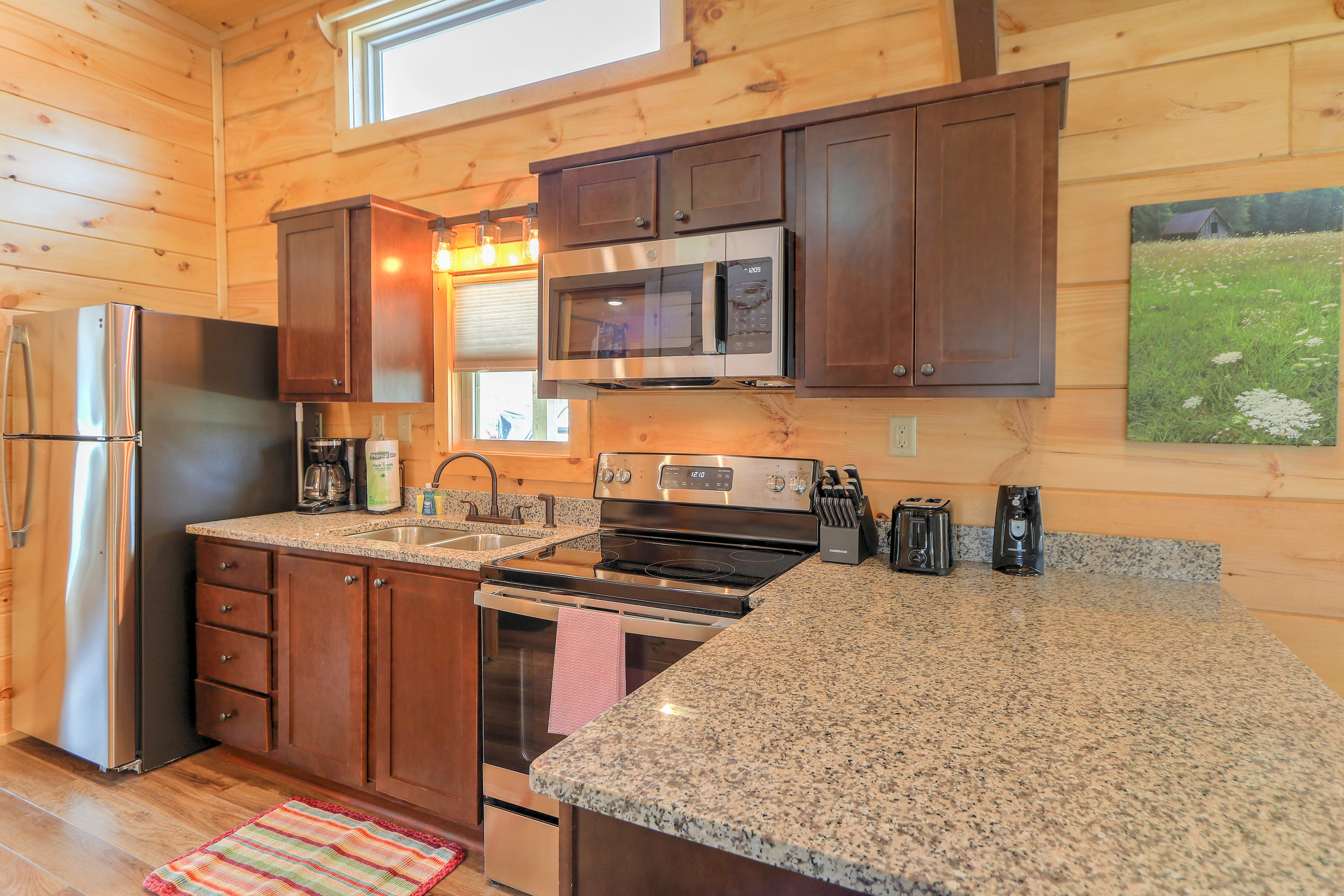 Deluxe Camping Cabin at Greenbrier Campground