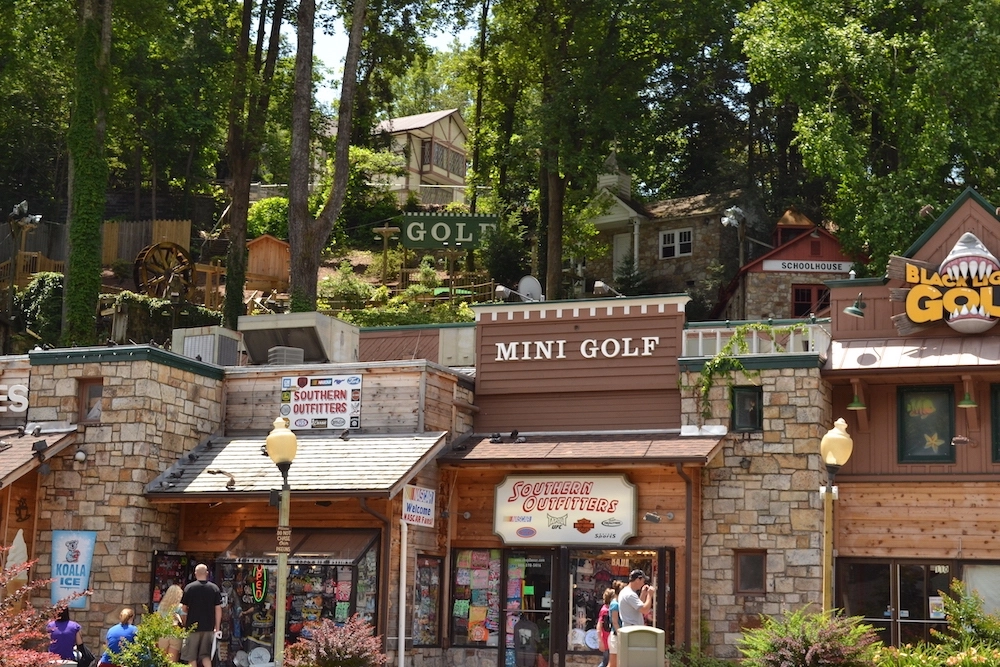 gatlin's mini golf has some of the best mini golf in Gatlinburg