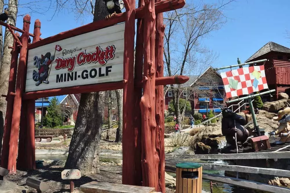 Davy Crockett Mini Golf is one of the top Gatlinburg attractions for kids